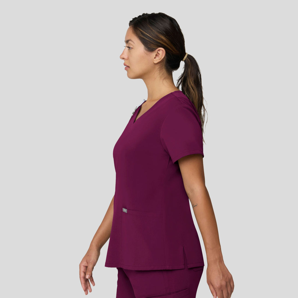 Tempo Women's V-Neck Top | Wine